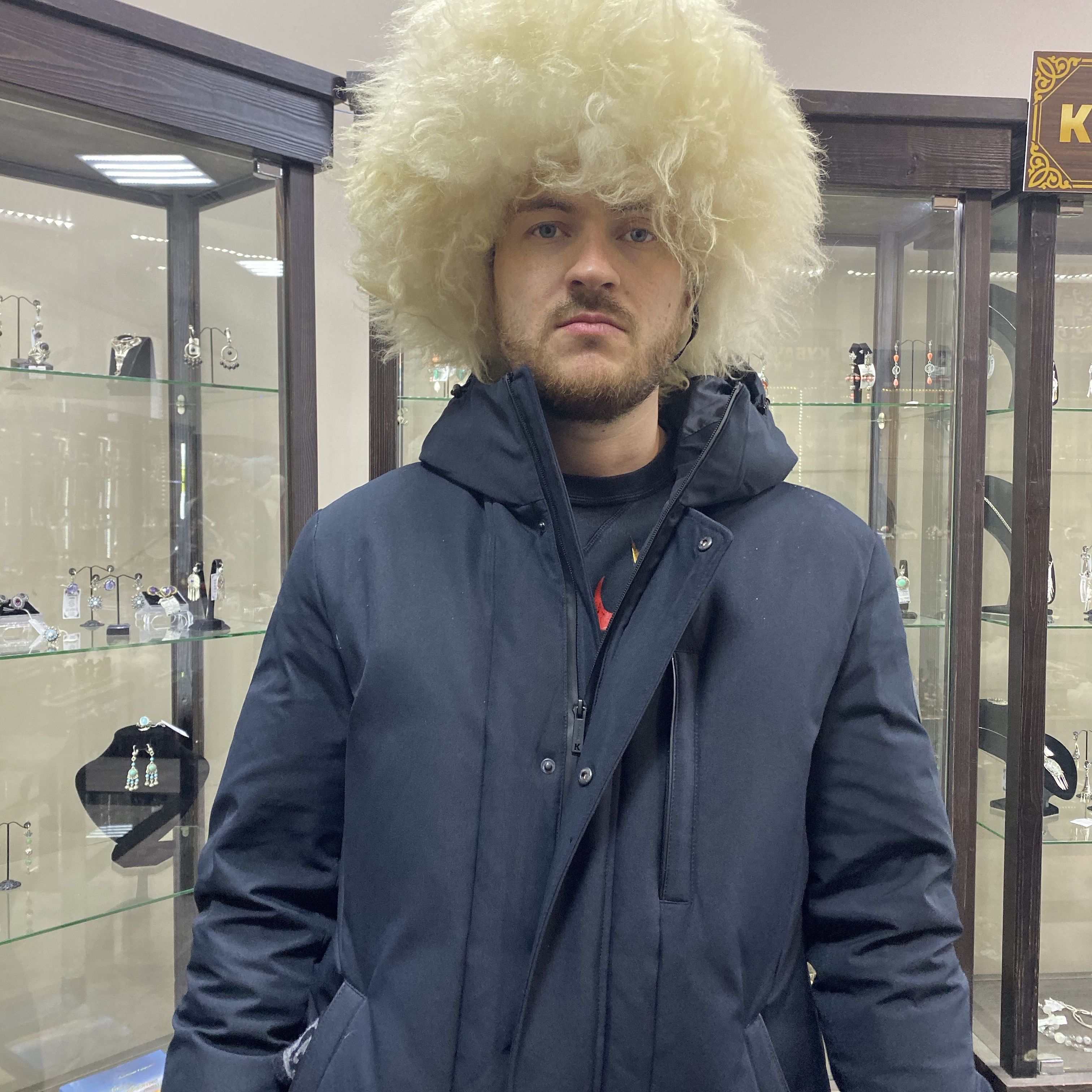 Олежа наш гранитный камушек