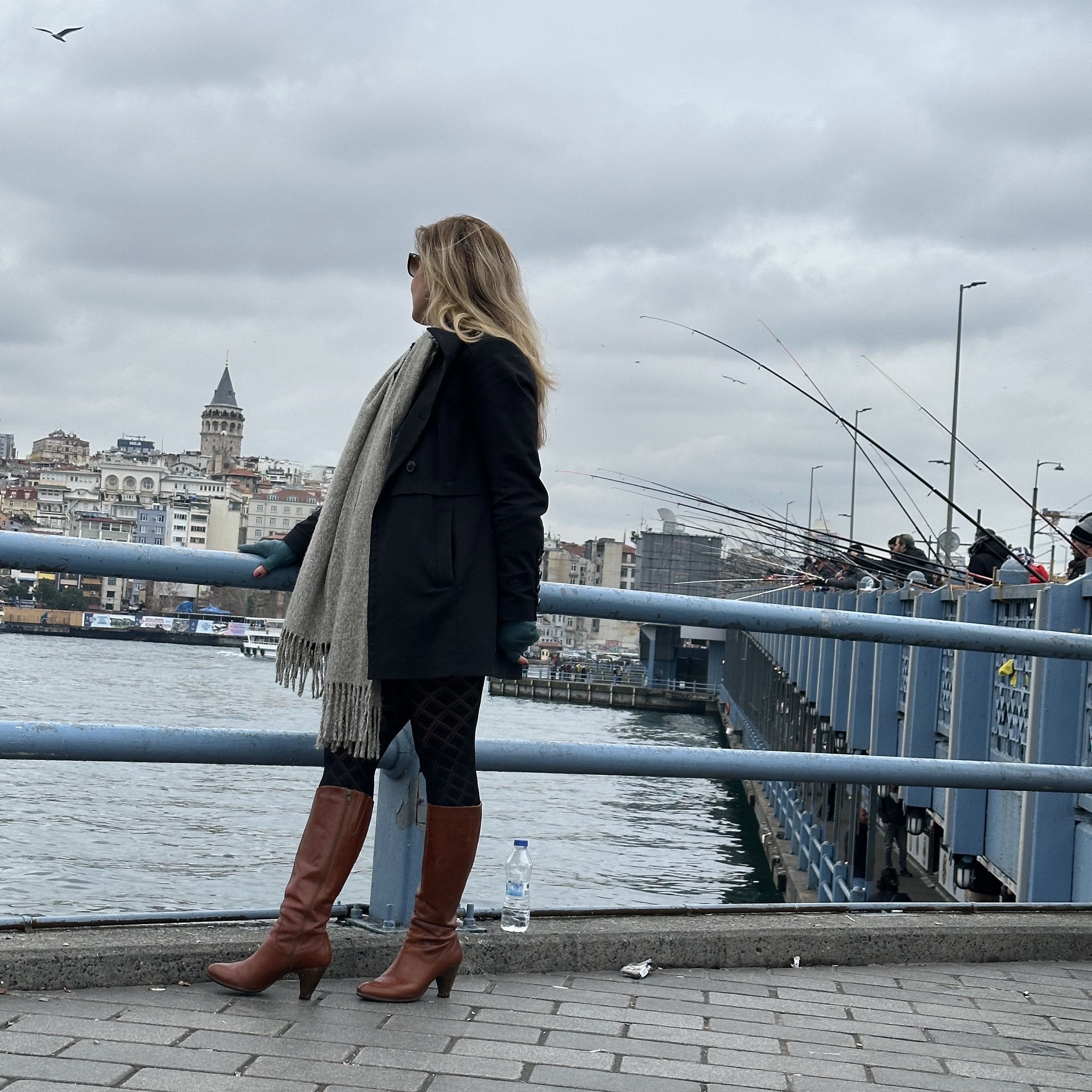 Yordun beni Dünya - Söz Aysel Tarhan 