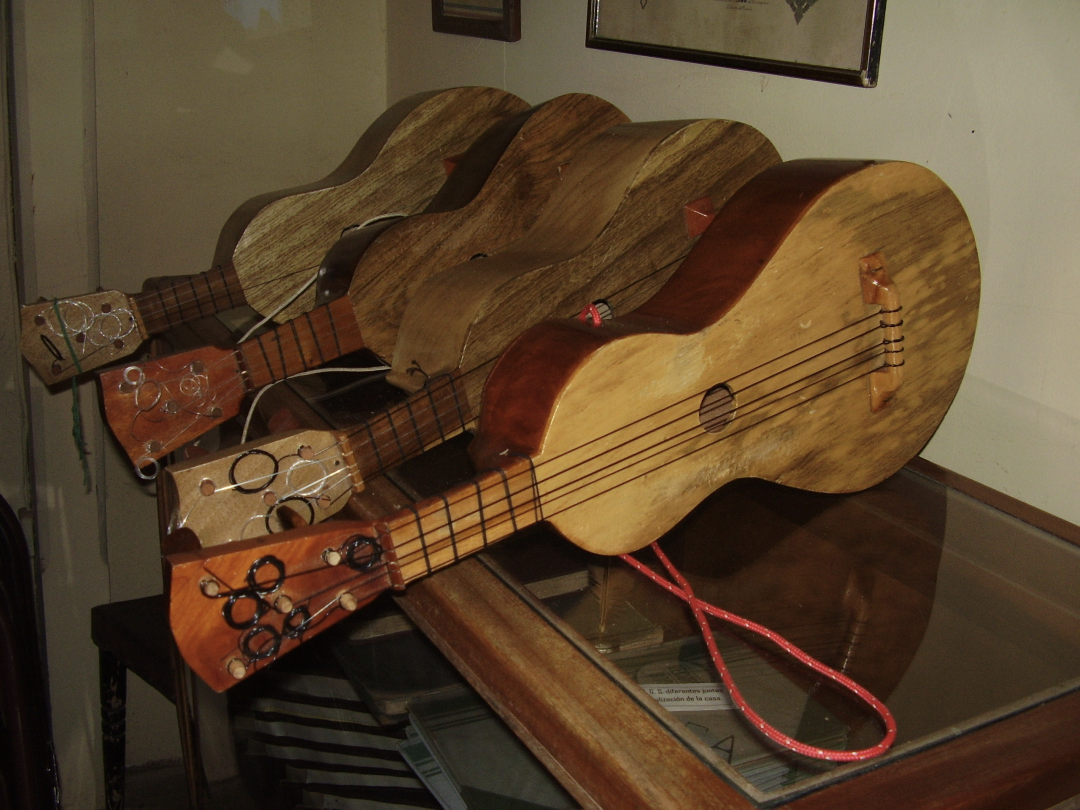 Panamanian Folk Guitar: Discovering the Rich Heritage of a Traditional String Instrument