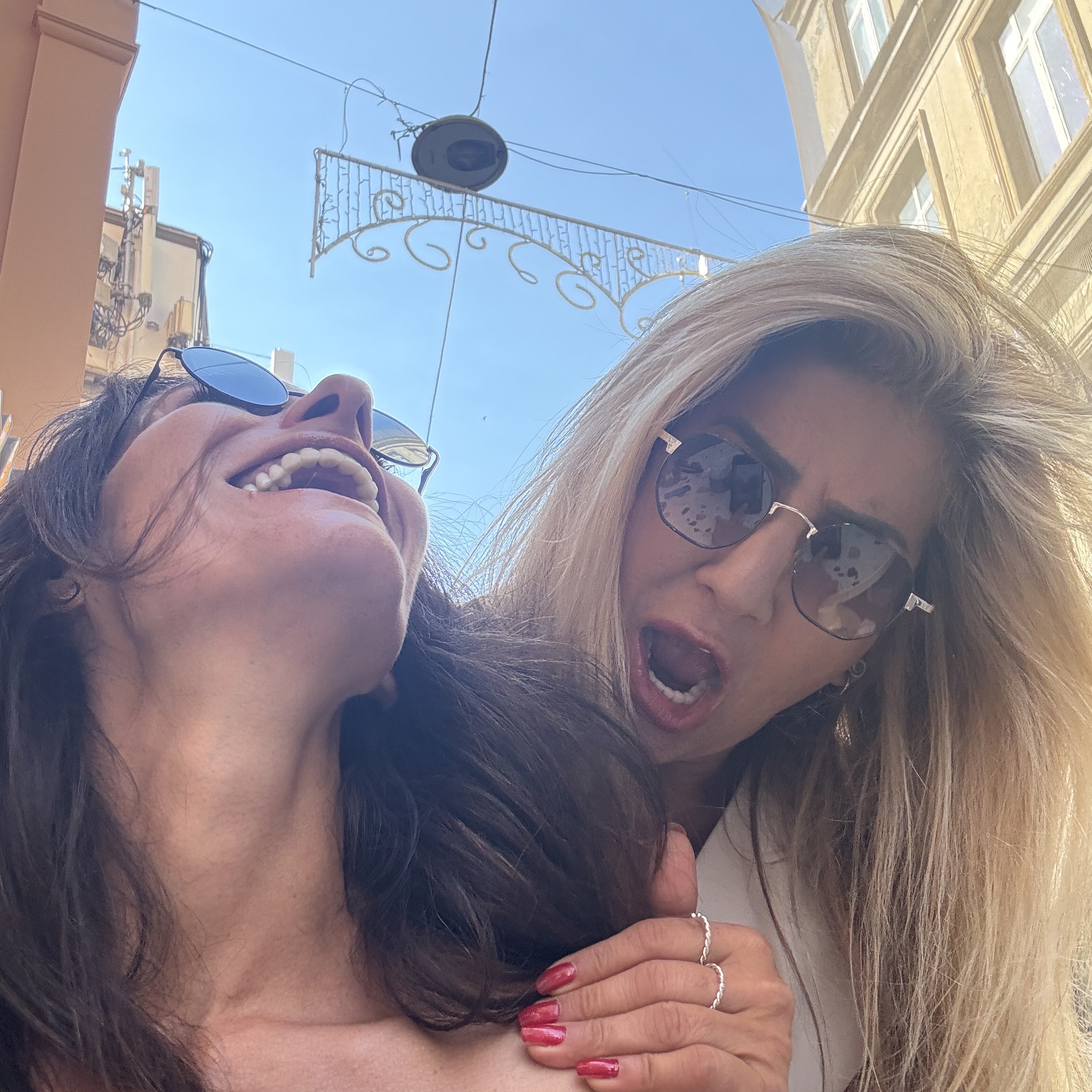 Altılı Kızlar Şeker Hayat- Söz-Aysel Tarhan 31.10.2025