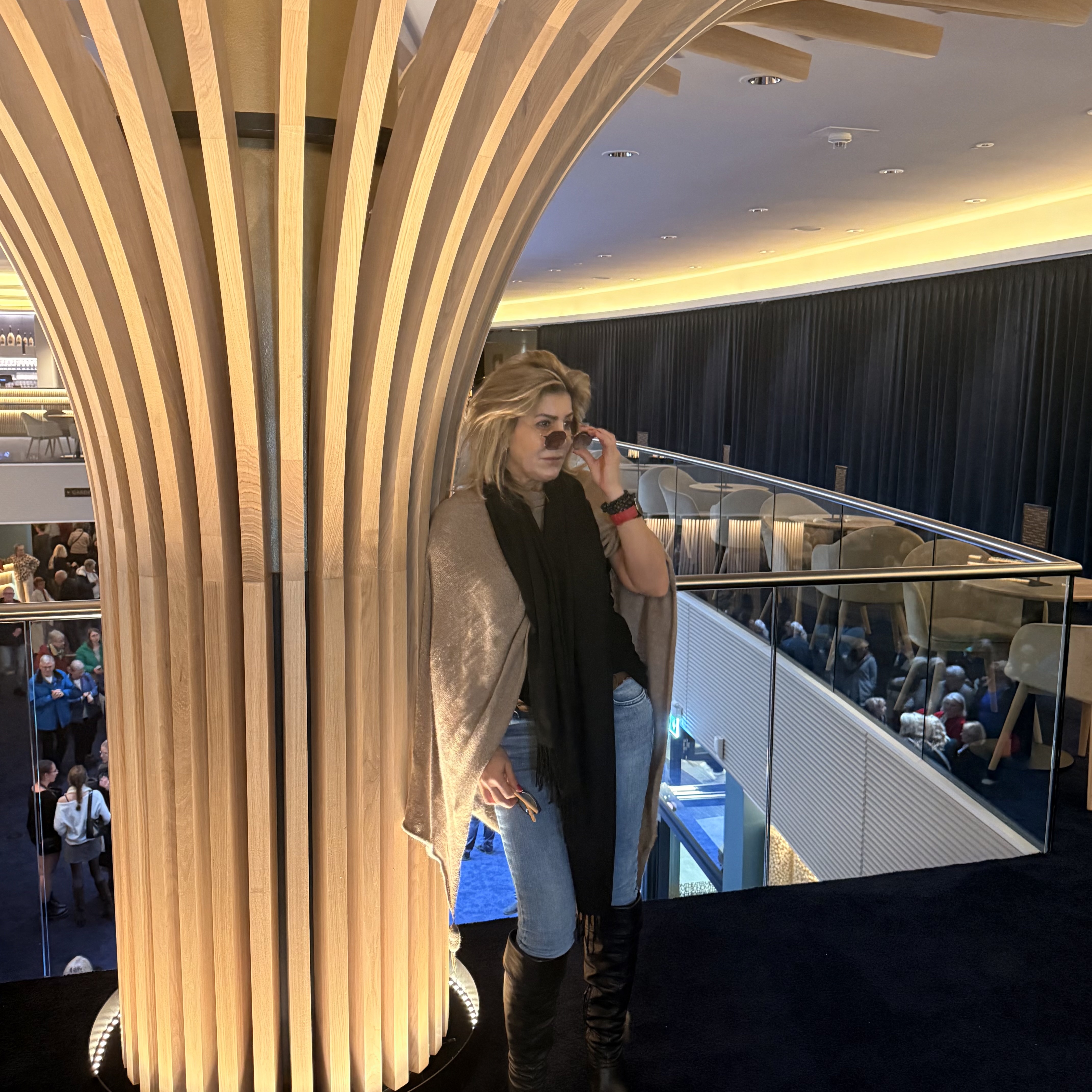 Vurulmuşum, Kırılmışım - Söz Aysel Tarhan