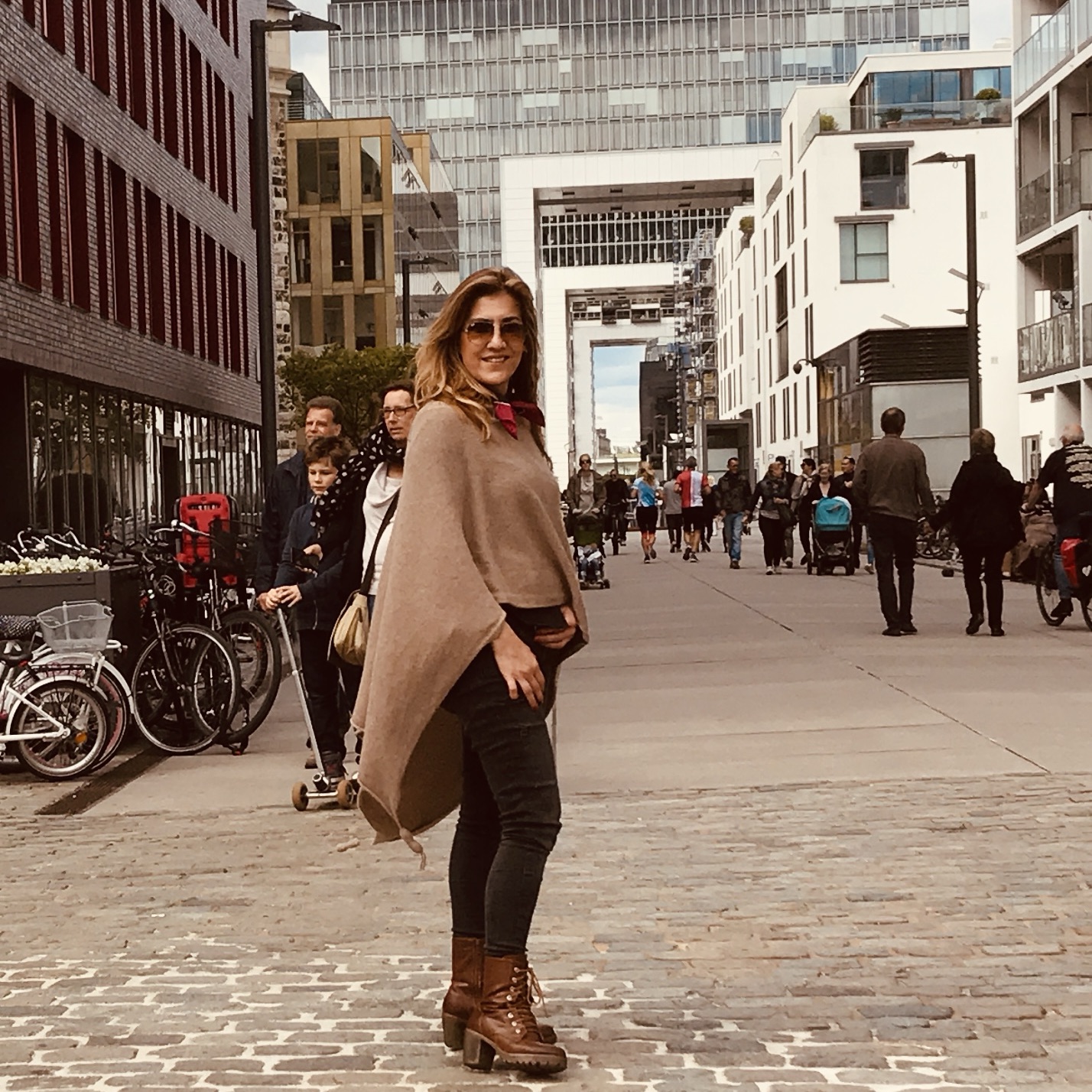 Yordu Yordu bu Hasret beni - Song Aysel Tarhan